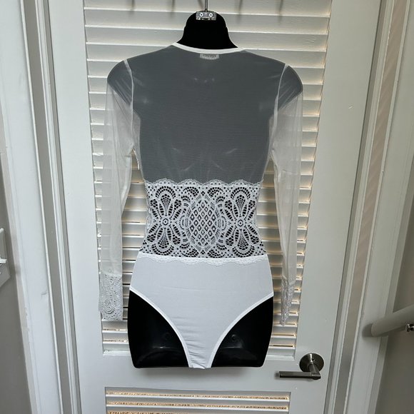 Women's Sexy long-sleeved White Lace Bodysuit Size Small - Picture 2 of 5
